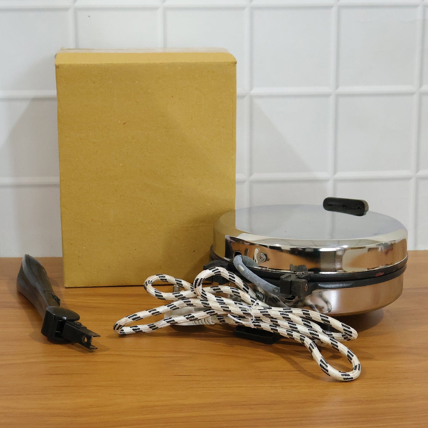 Electric Roti Maker Stainless Steel - comparison shot