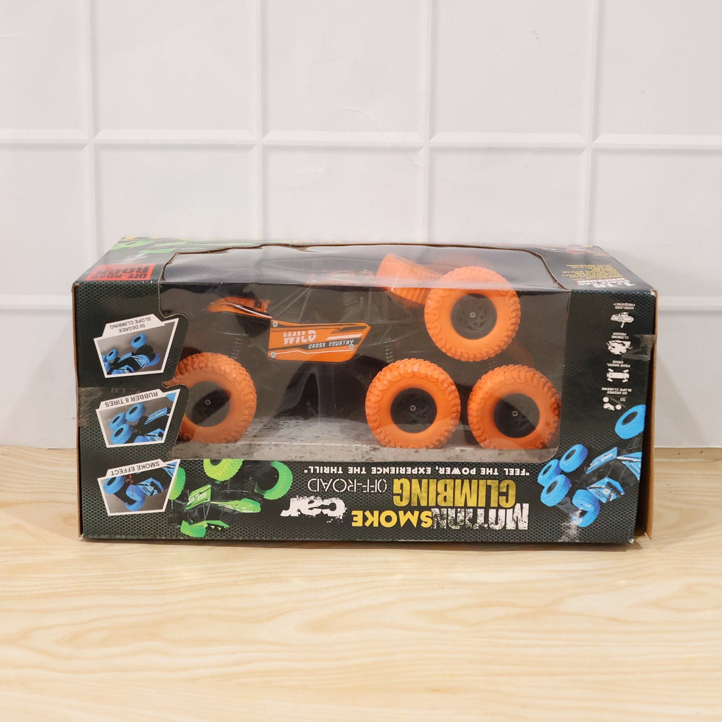 Rock Climber Car, 8 Wheels Climbing Car (1 Set / Remote Battery Not Included)