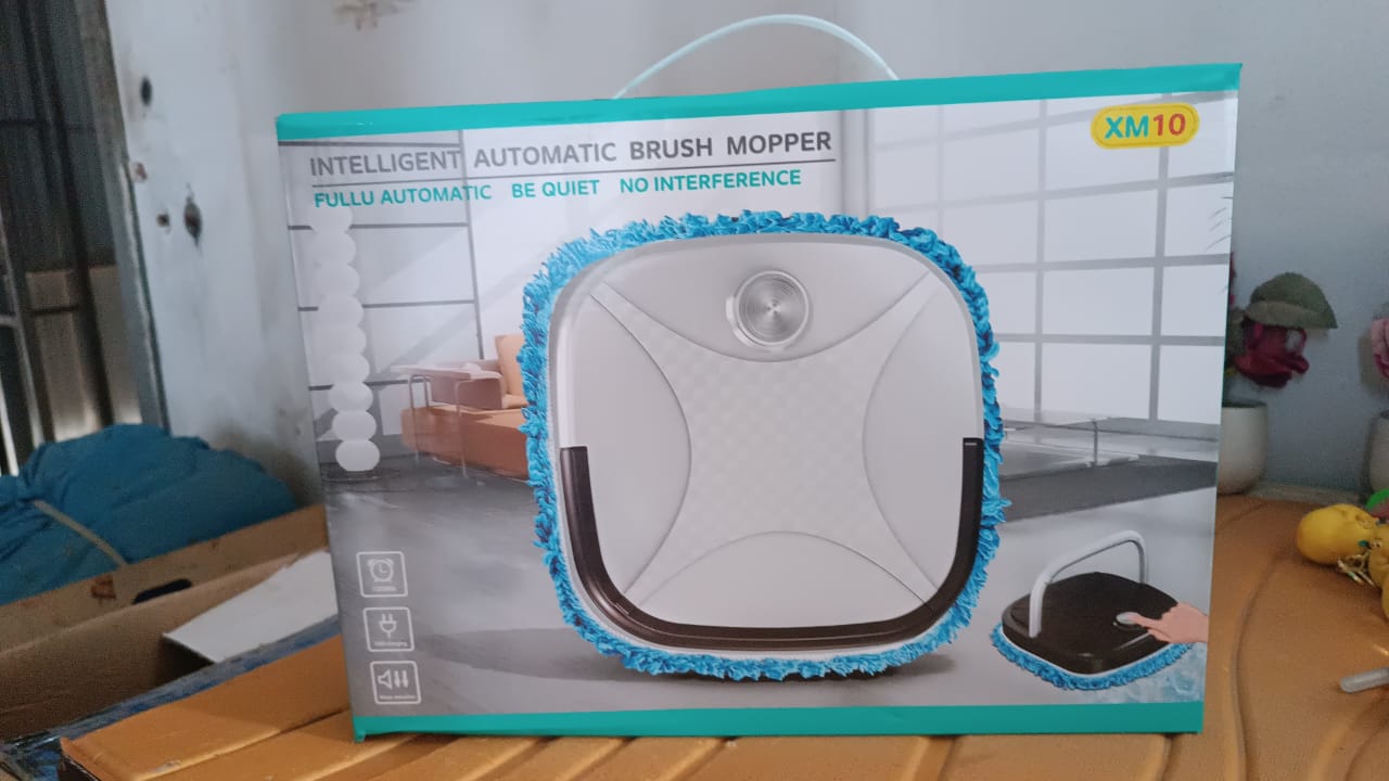 Automatic Smart Floor Cleaning Robot - lifestyle