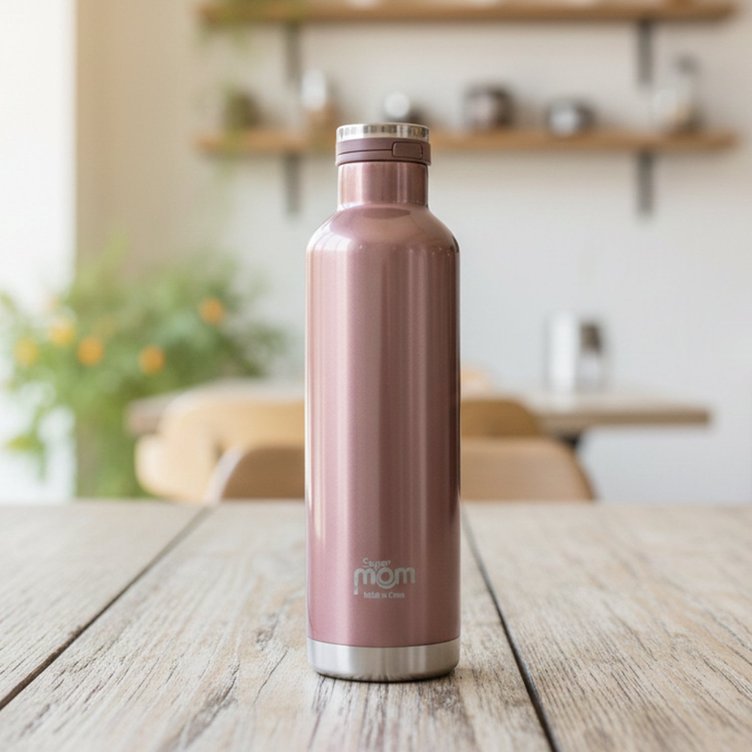 Insulated stainless steel water bottle product shot