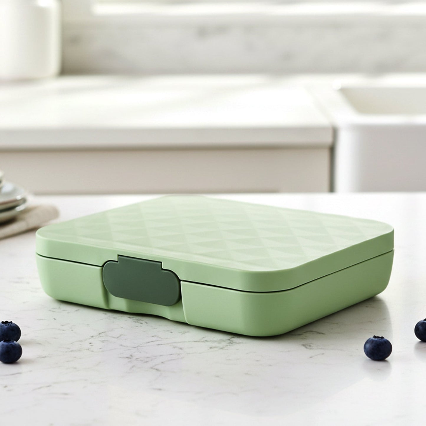 lunch box with compartments for balanced meals