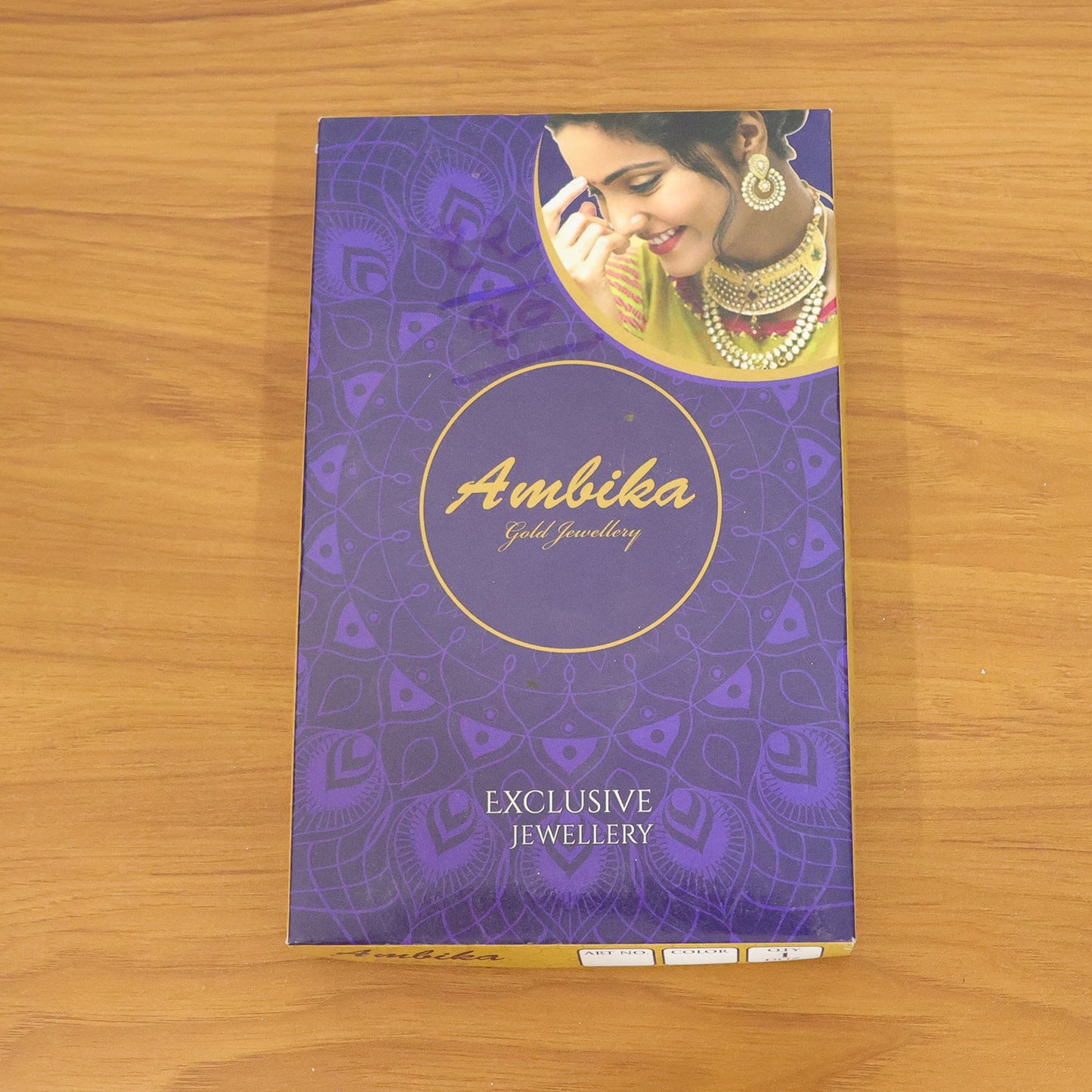 Mini jewellery storage box 12 pcs cushion detail India