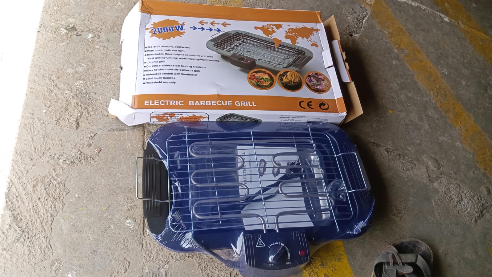  Electric Barbecue Grill 2000W - alternative angle