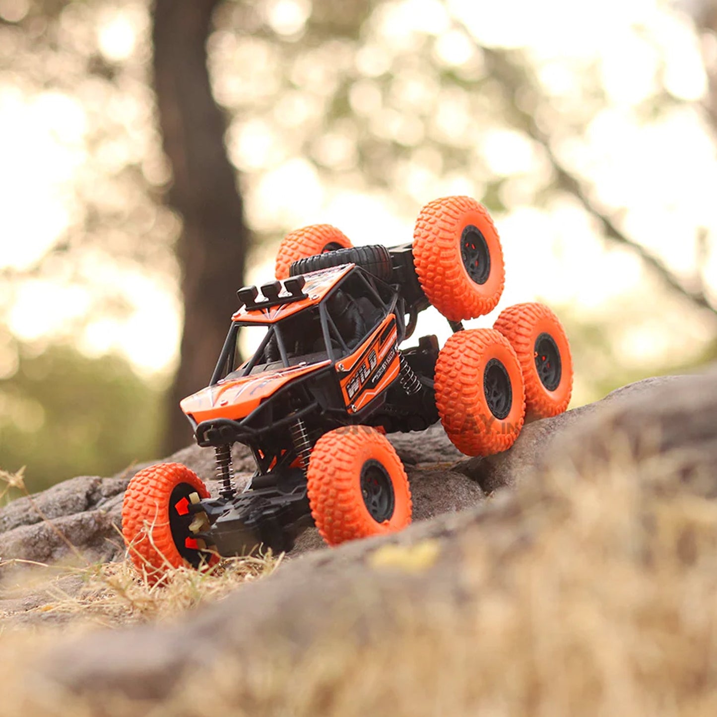 Rock Climber Car, 8 Wheels Climbing Car (1 Set / Remote Battery Not Included)