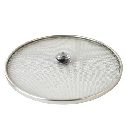 Protective mesh cover for cooked dishes