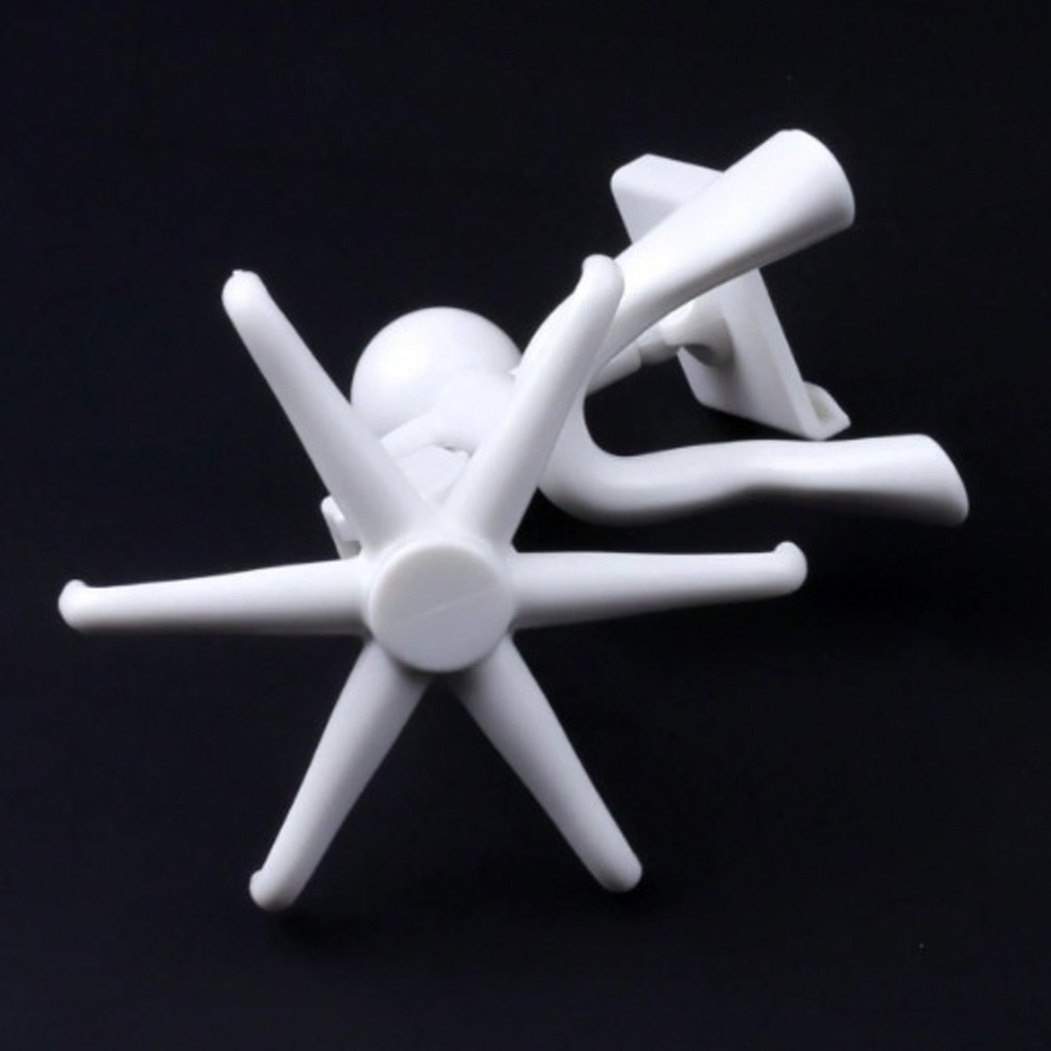 6-claw kitchen utensil holder hook 360-degree rotation India